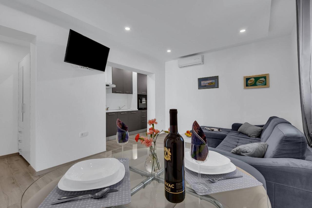 Sunny Garden Apartments Ana Makarska Dış mekan fotoğraf