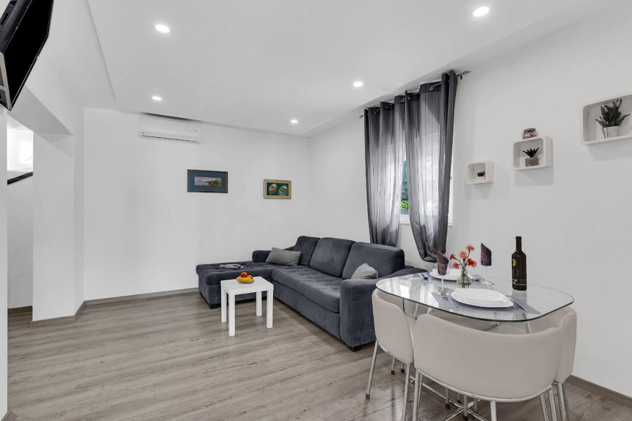 Sunny Garden Apartments Ana Makarska Dış mekan fotoğraf