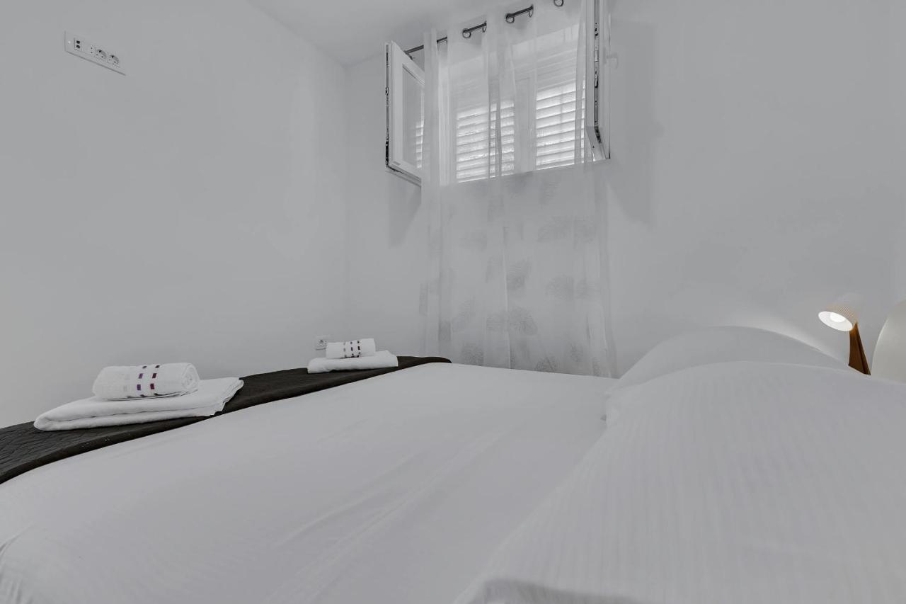 Sunny Garden Apartments Ana Makarska Dış mekan fotoğraf