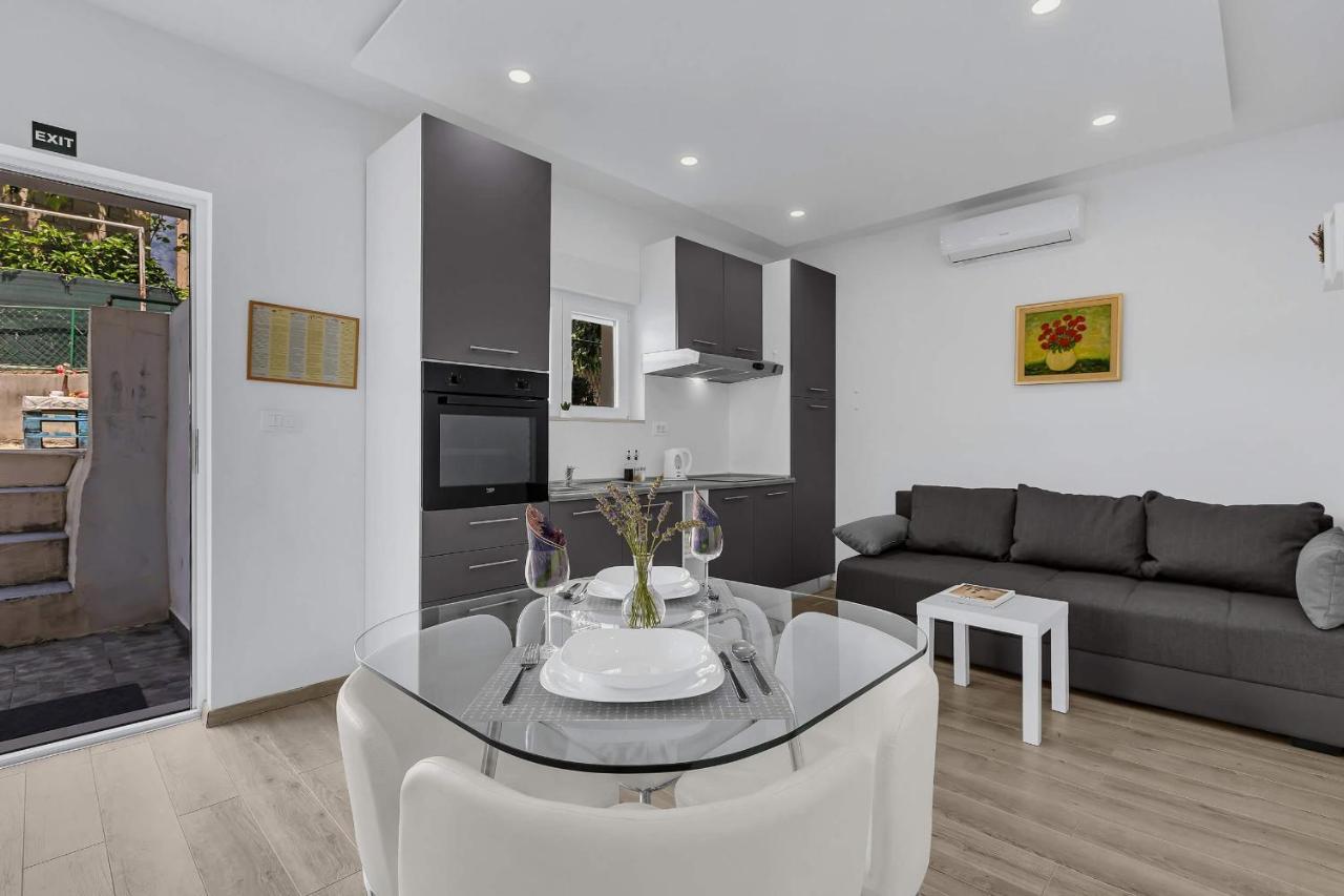 Sunny Garden Apartments Ana Makarska Dış mekan fotoğraf