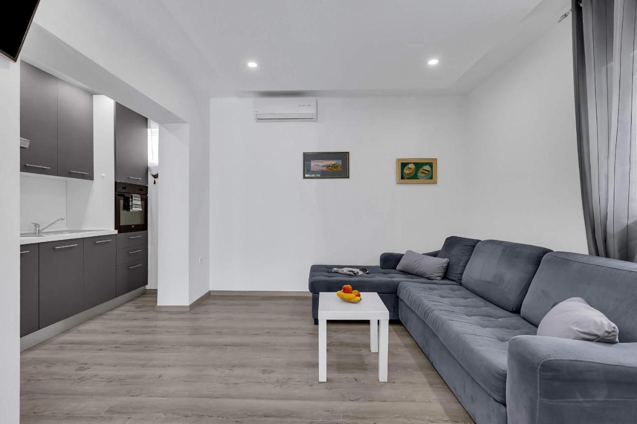 Sunny Garden Apartments Ana Makarska Dış mekan fotoğraf
